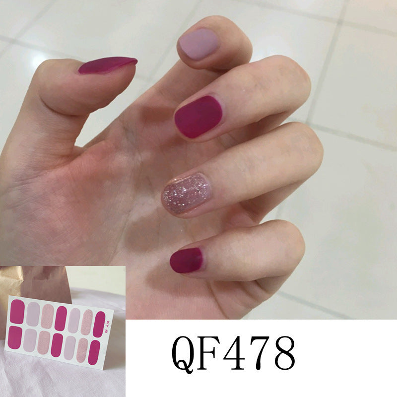 Bunte selbstklebende Nagelsticker – Modernes Design für DIY-Maniküre
