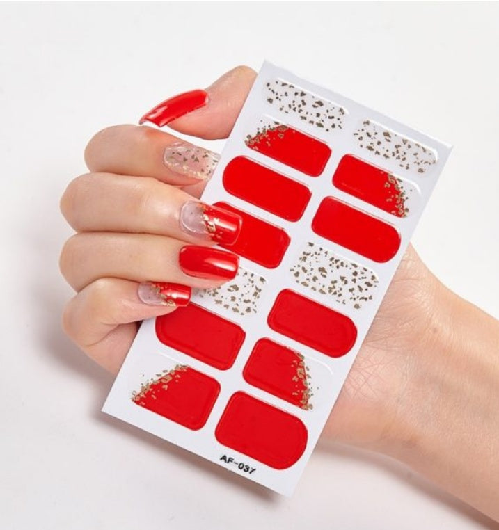 Selbstklebende Nagelsticker – 40 Designs, Farbmix | Gel-Look für Zuhause