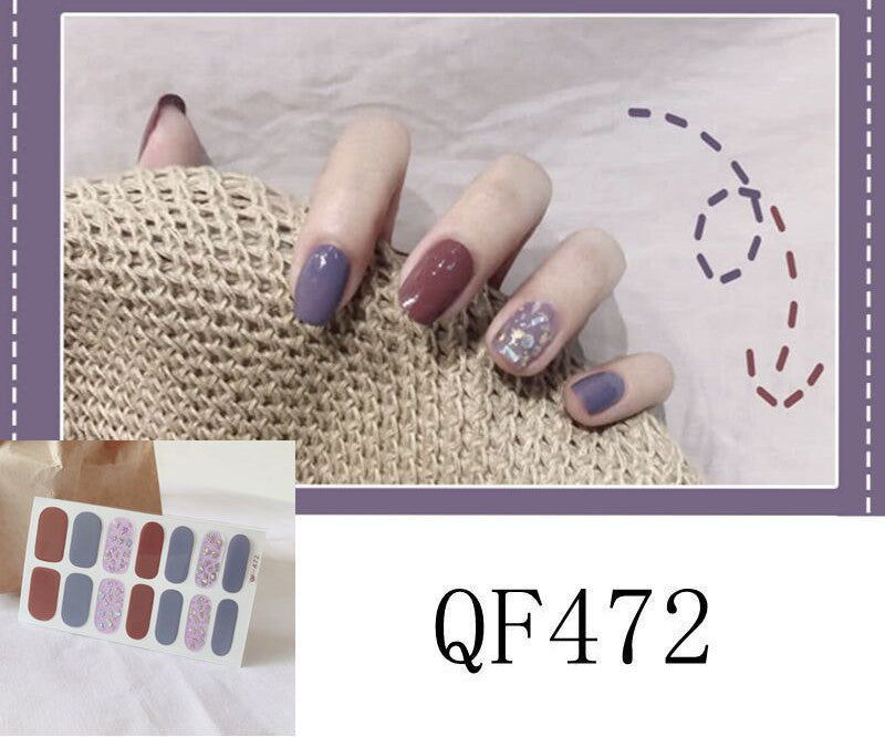Bunte selbstklebende Nagelsticker – Modernes Design für DIY-Maniküre