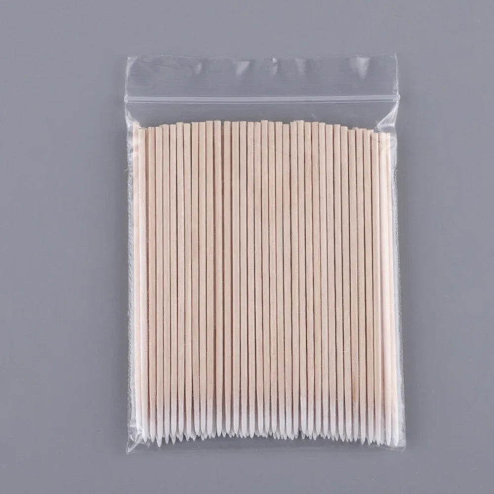 Reinigungsstäbchen aus Holz – 100/300 Stk mit Baumwollkopf für Maniküre & Nagellackkorrektur