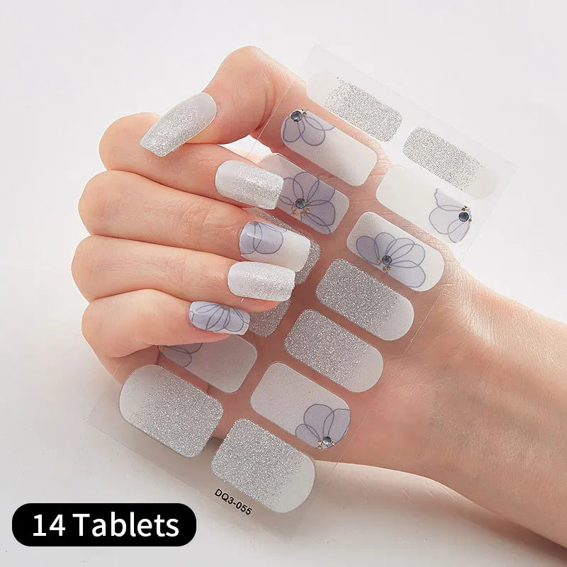 Fullcover Nail Sticker – Modische selbstklebende Nagelfolien mit Glitzer 2.