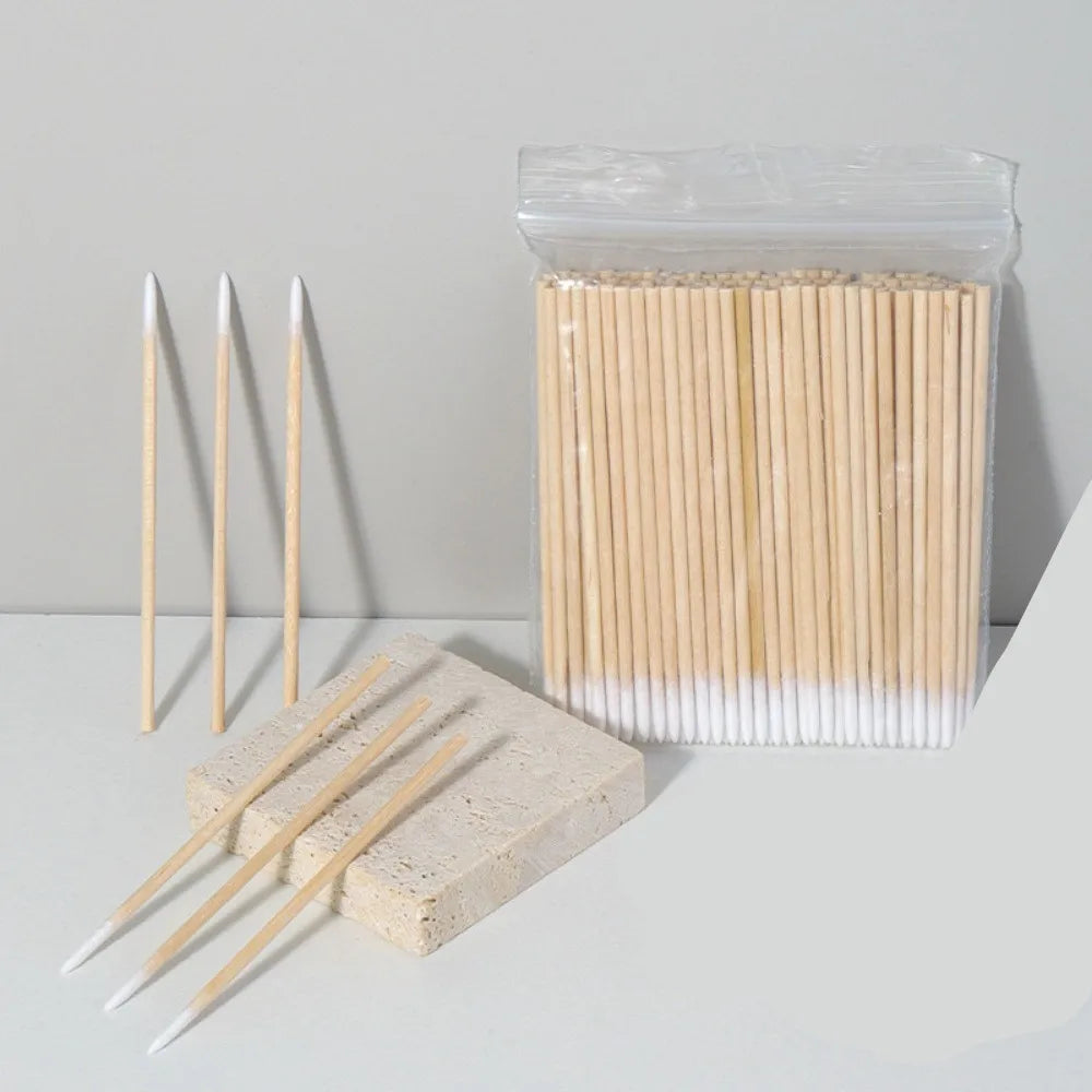 Reinigungsstäbchen aus Holz – 100/300 Stk mit Baumwollkopf für Maniküre & Nagellackkorrektur