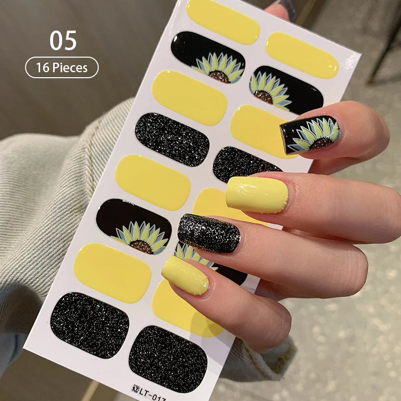 Fullcover Nail Sticker – Modische selbstklebende Nagelfolien mit Glitzer 2.