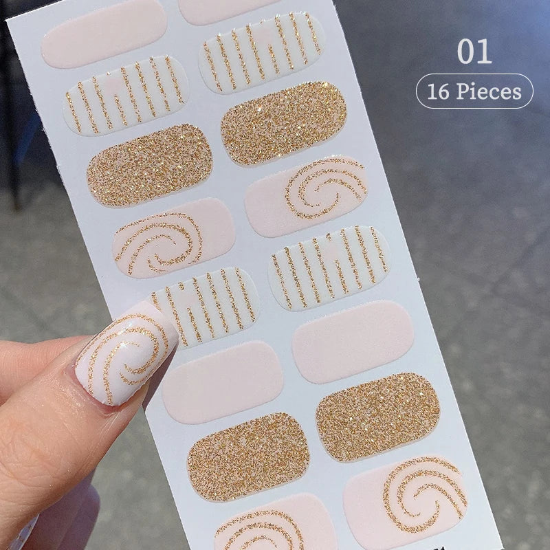 Fullcover Nail Sticker – Modische selbstklebende Nagelfolien mit Glitzer 2.