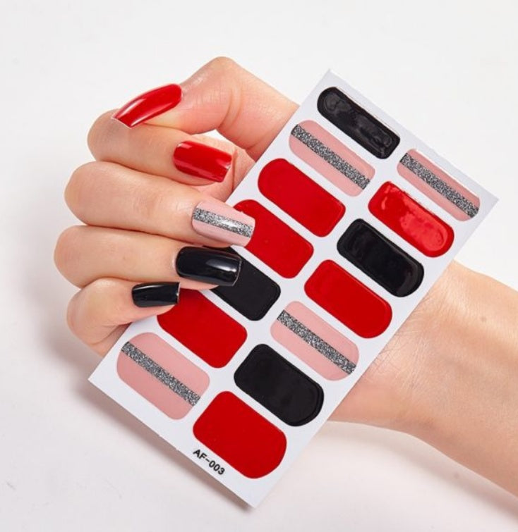 Selbstklebende Nagelsticker – 40 Designs, Farbmix | Gel-Look für Zuhause