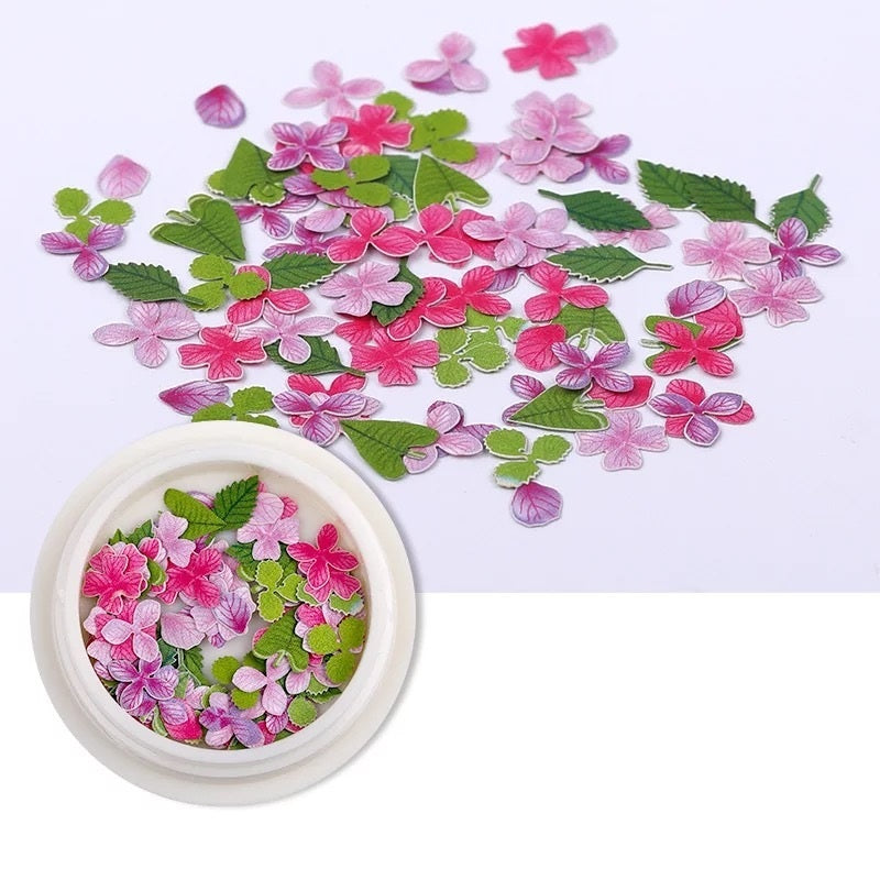 Getrocknete Blumen Nail Art Deko – 50 Stück pro Box | 9 Farben | Holzpulp-Nagelblüten für DIY Nageldesign
