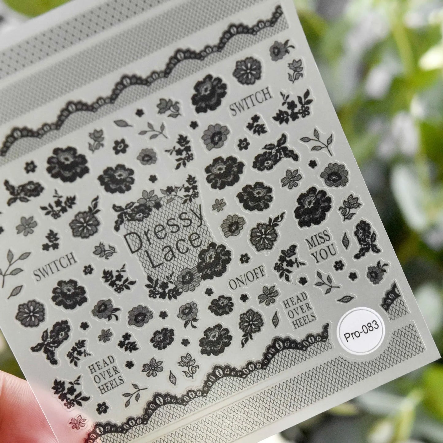Selbstklebende Spitzen-Nagelsticker – Elegante Lace Design Folien für DIY & Studio Nail Art