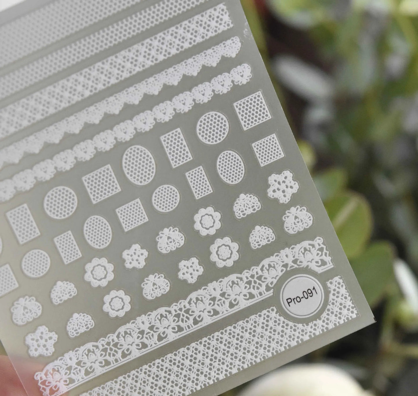 Selbstklebende Spitzen-Nagelsticker – Elegante Lace Design Folien für DIY & Studio Nail Art