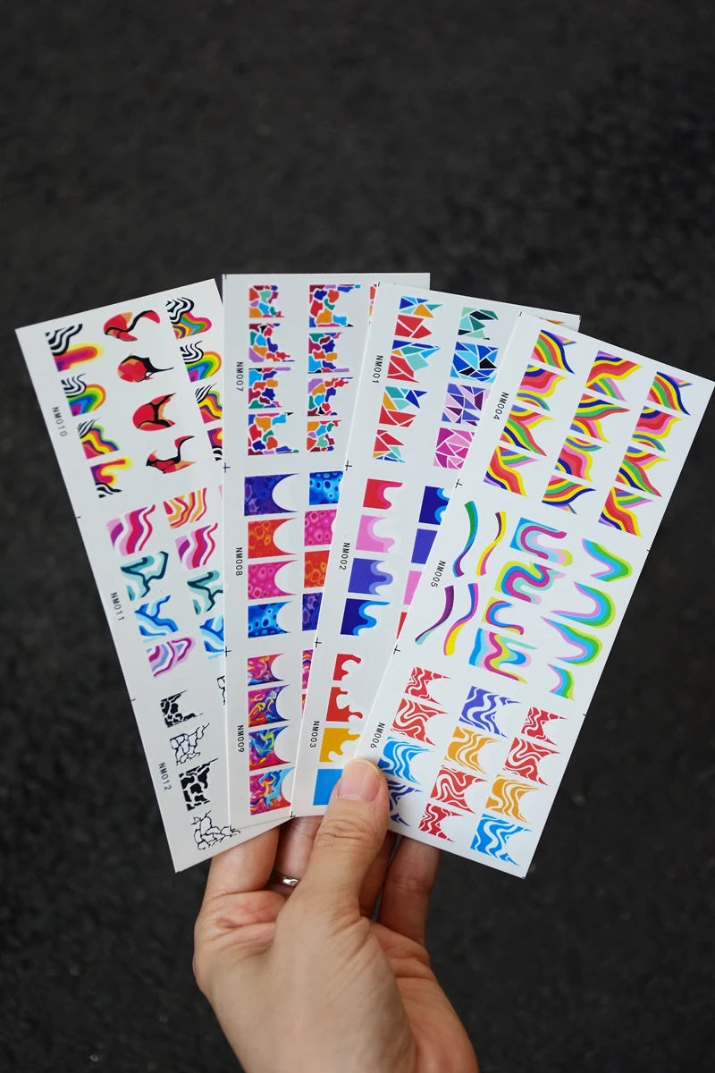 Lavendelblüten Wassertransfer-Sticker – 12 Motive für Nageldekoration