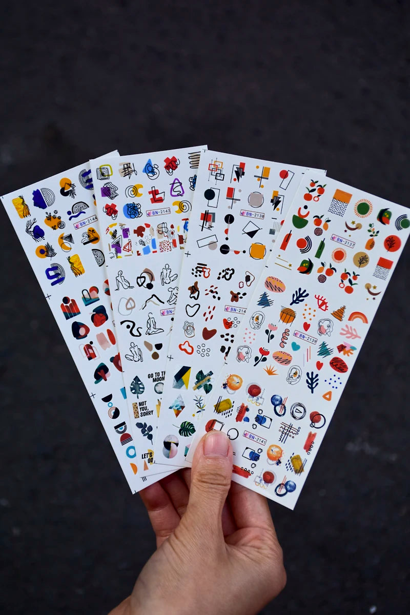 Lavendelblüten Wassertransfer-Sticker – 12 Motive für Nageldekoration