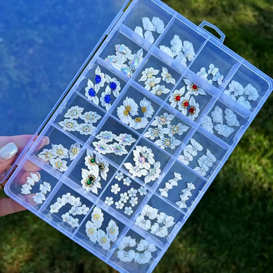 3D Acryl-Blumen Weiß – Nail Art Deko Set (10/12 Stück) mit Strass