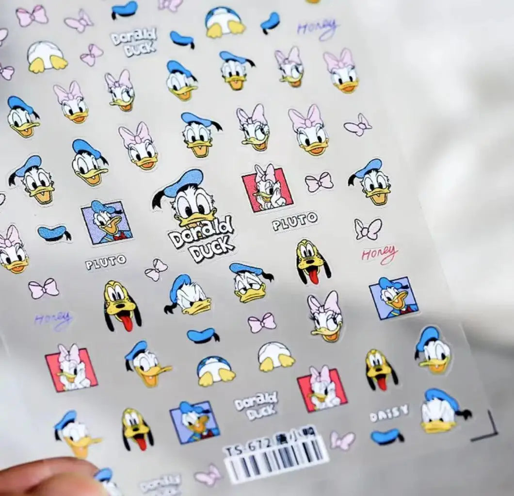 Disney 5D Nail Sticker – Zootopia & Mickey Motive für kreative Nail Art