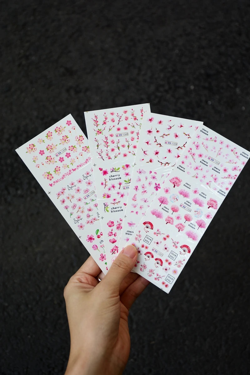 Lavendelblüten Wassertransfer-Sticker – 12 Motive für Nageldekoration