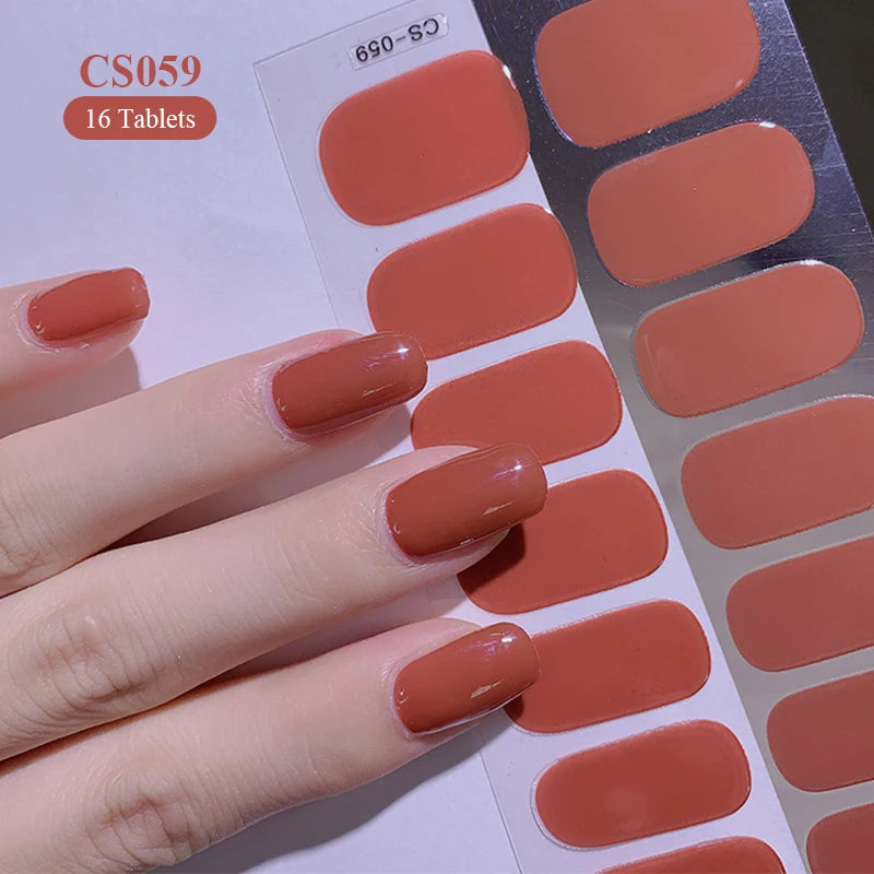 Fullcover Nail Sticker – Modische selbstklebende Nagelfolien mit Glitzer 2.