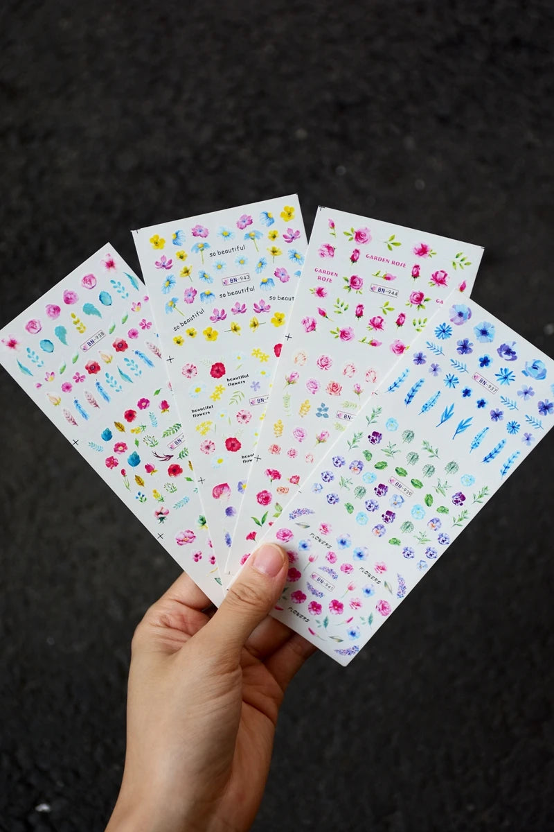 Lavendelblüten Wassertransfer-Sticker – 12 Motive für Nageldekoration