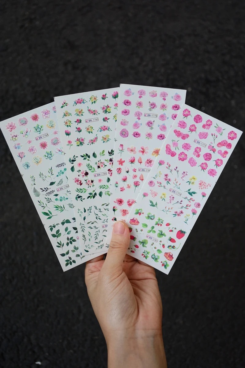 Lavendelblüten Wassertransfer-Sticker – 12 Motive für Nageldekoration