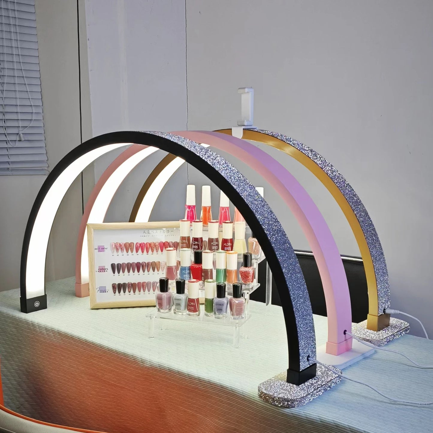 Fosoto Halbmond-LED Tischlampe – 3-stufig dimmbar, Touch-Steuerung für Nagelstudio & Kosmetik