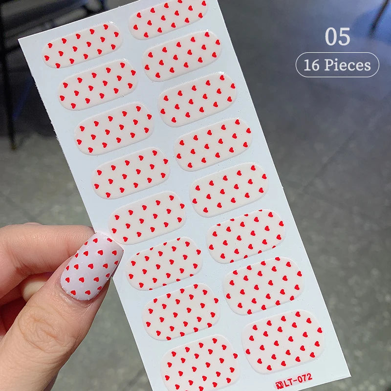 Fullcover Nail Sticker – Modische selbstklebende Nagelfolien mit Glitzer 2.