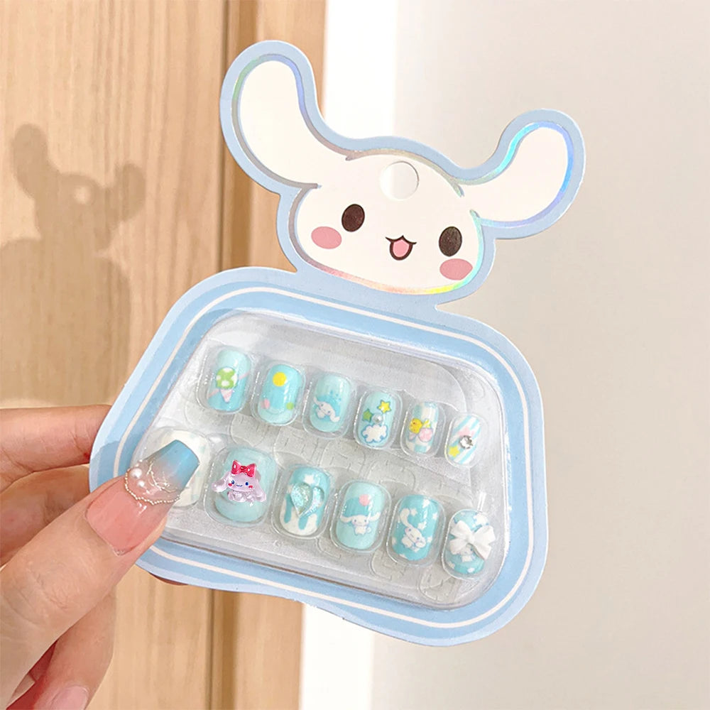 Sanrio Kinder Press-On Nägel – 12 Stück, Hello Kitty, Kuromi, Cartoon Design