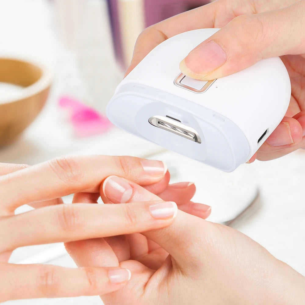 2-in-1 Elektrischer Nageltrimmer & Schleifer mit LED – Wiederaufladbar via USB, für Baby, Erwachsene & Senioren