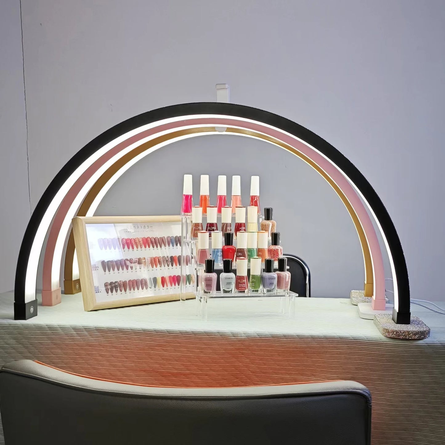 Fosoto Halbmond-LED Tischlampe – 3-stufig dimmbar, Touch-Steuerung für Nagelstudio & Kosmetik