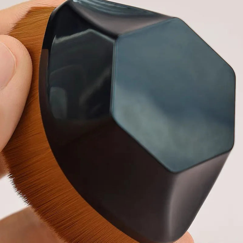 Mini Nagel Staubbürste auf Finger – Reinigungsbürste für Maniküre & Feilstaub